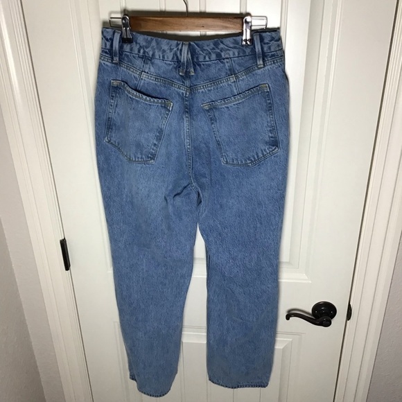Good American 90’s Duster Straight Leg Jean in Blue951 Size 28. - Picture 5 of 10